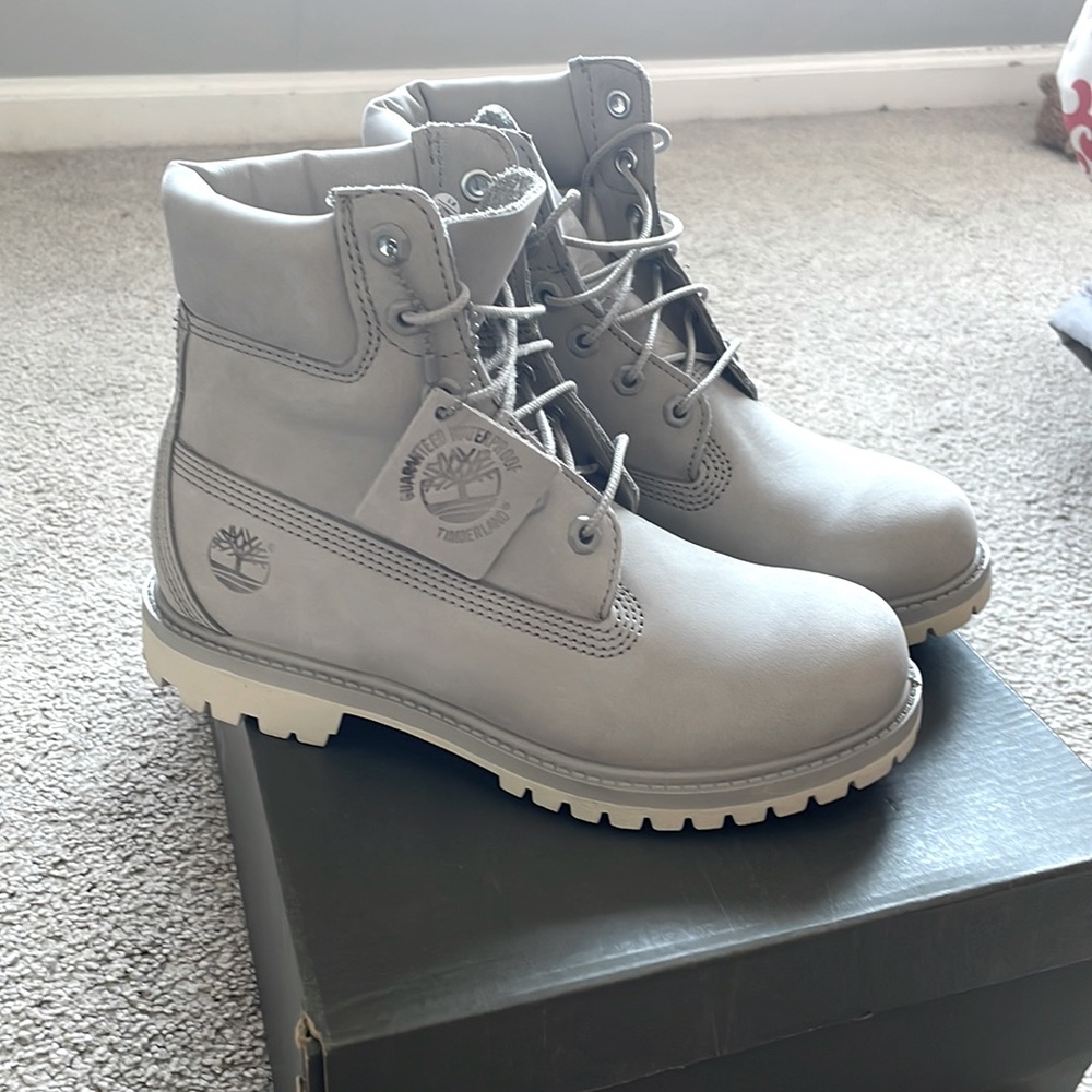 COPY - brand new gray timberland boots, great condition!!